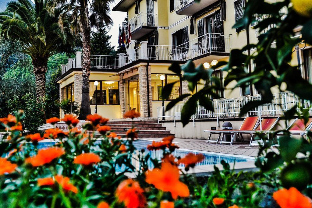 Hotel Sorriso 토스콜라노마데노 외부 사진