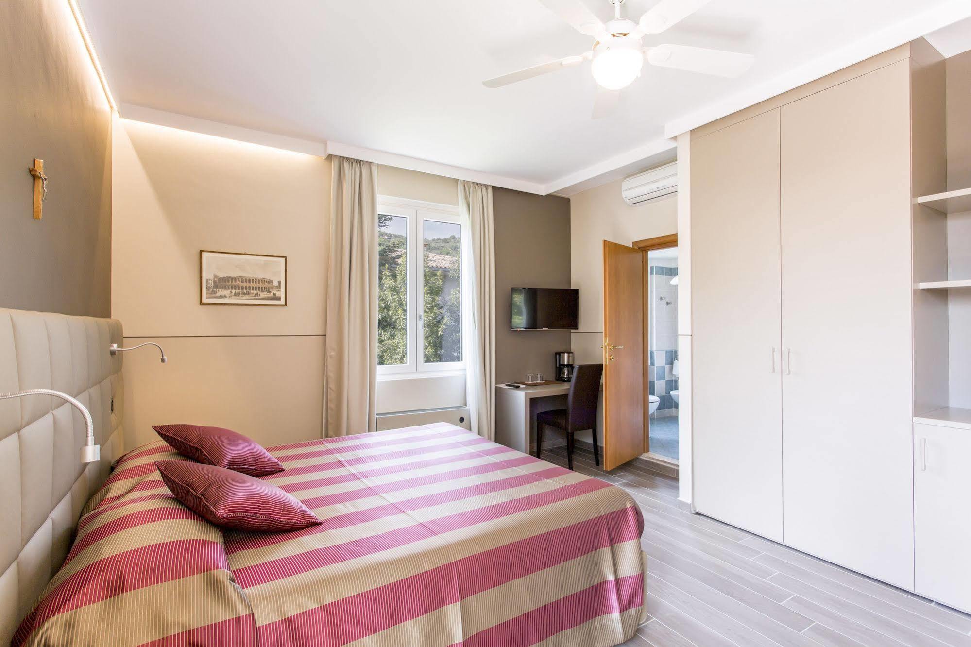 Hotel Sorriso 토스콜라노마데노 외부 사진