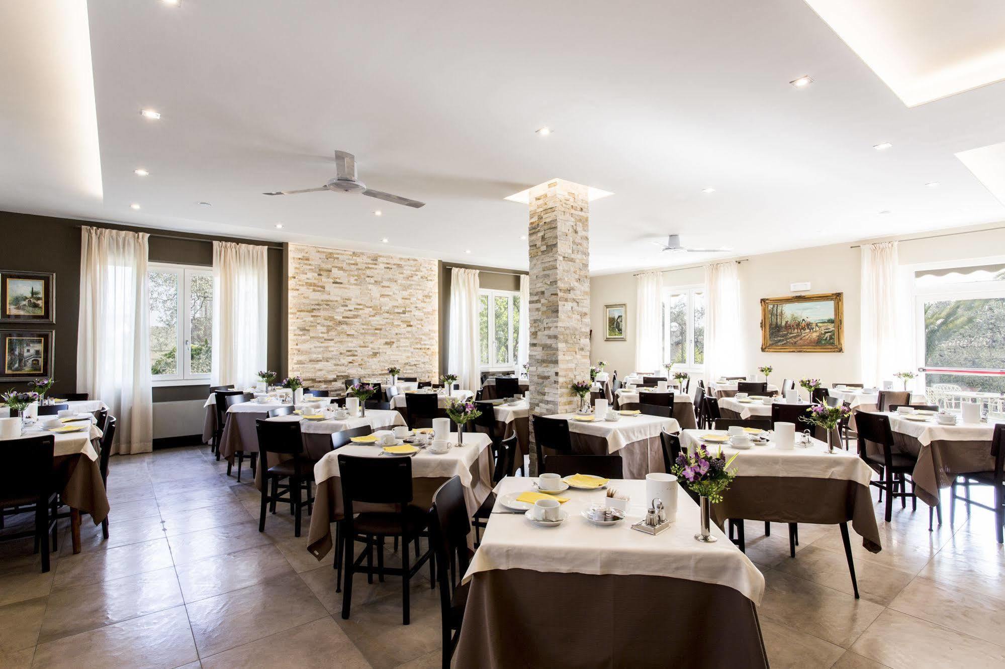 Hotel Sorriso 토스콜라노마데노 외부 사진