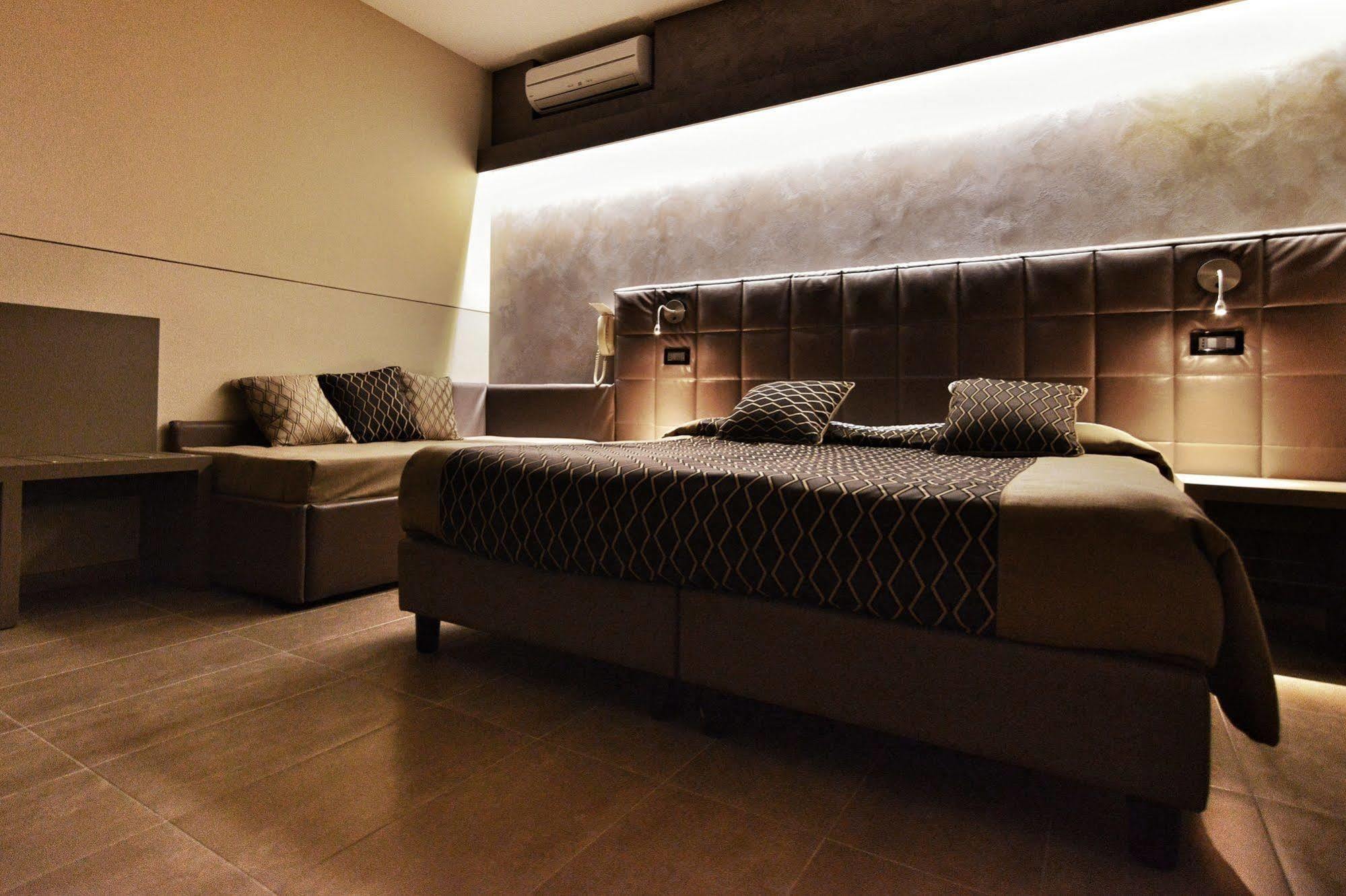 Hotel Sorriso 토스콜라노마데노 외부 사진