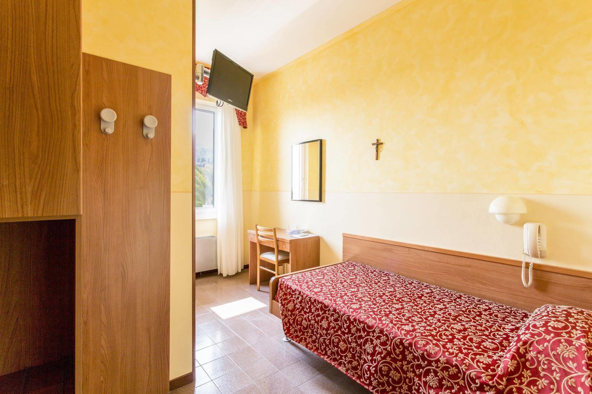 Hotel Sorriso 토스콜라노마데노 외부 사진