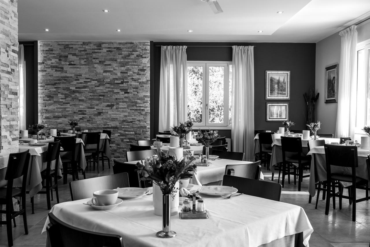 Hotel Sorriso 토스콜라노마데노 외부 사진