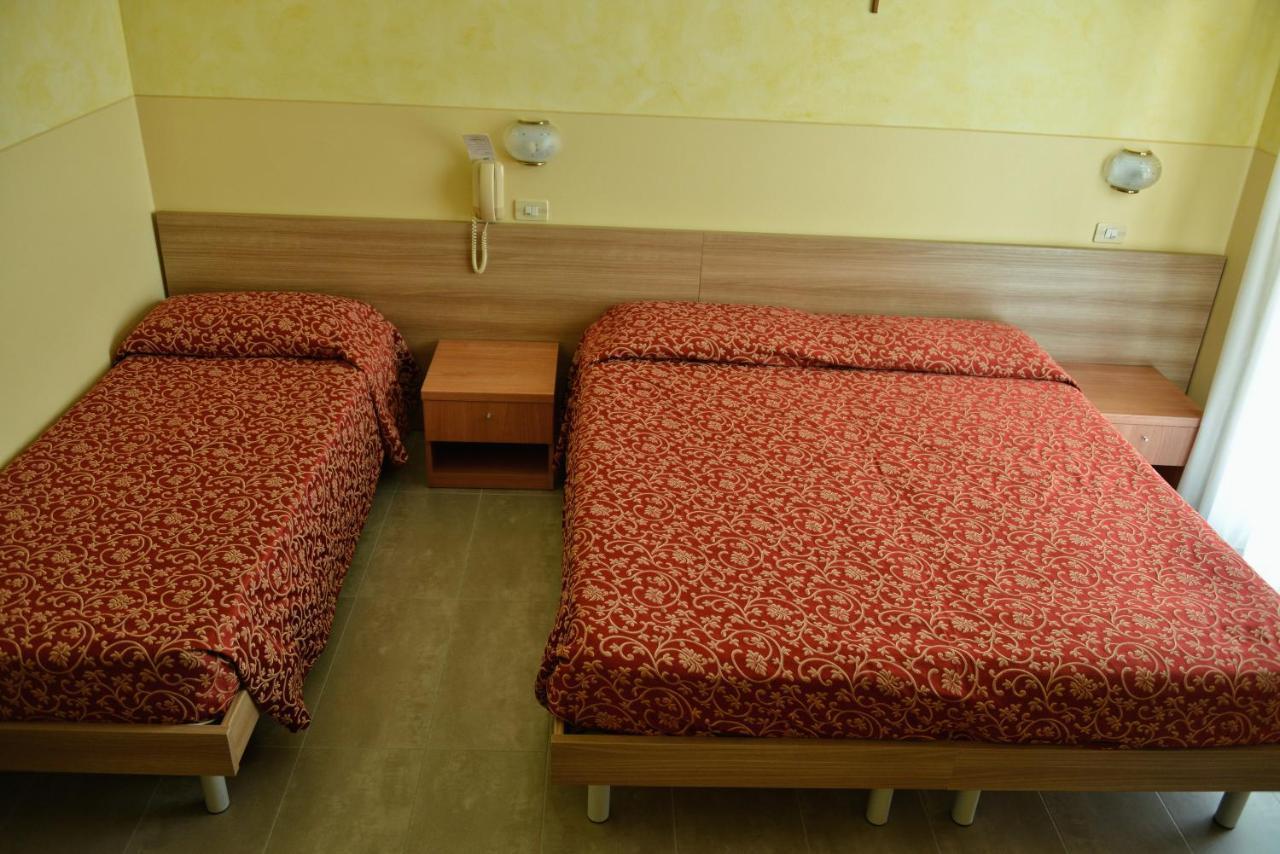 Hotel Sorriso 토스콜라노마데노 외부 사진