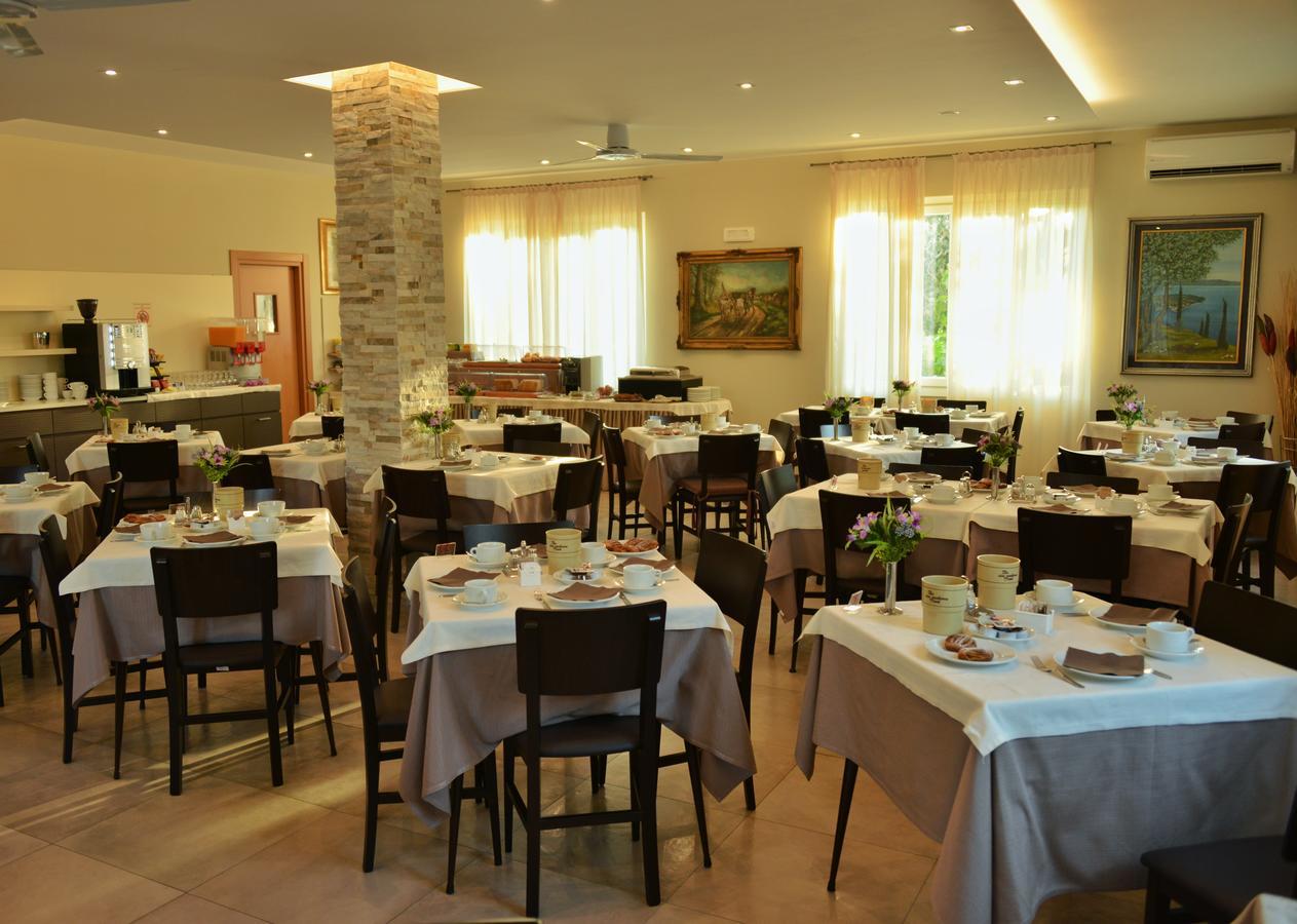 Hotel Sorriso 토스콜라노마데노 외부 사진